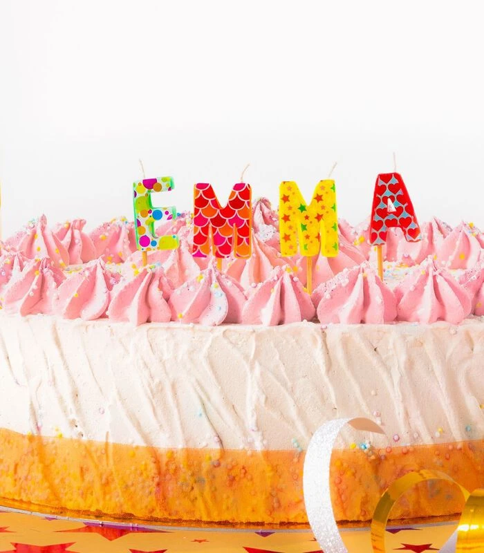 Verjaardagskaarsen Voor De Naam Emma 2 Verjaardagskaarsen Voor De Naam Emma - Afbeelding 2