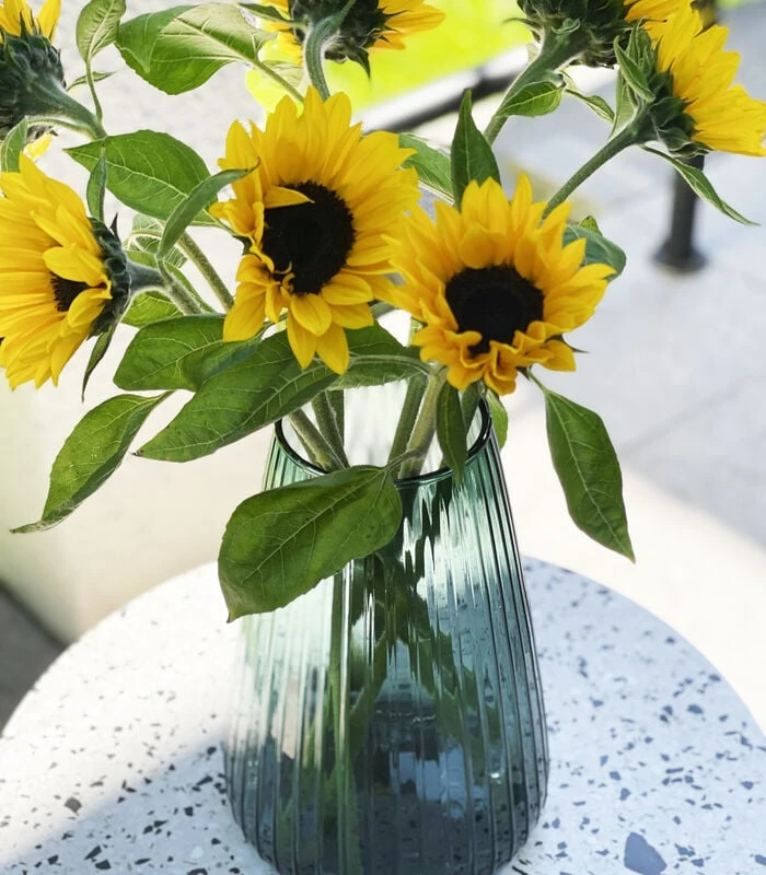 DIM Vaas Stripe Medium Groen 5 DIM Vaas Stripe Medium Groen - Afbeelding 5